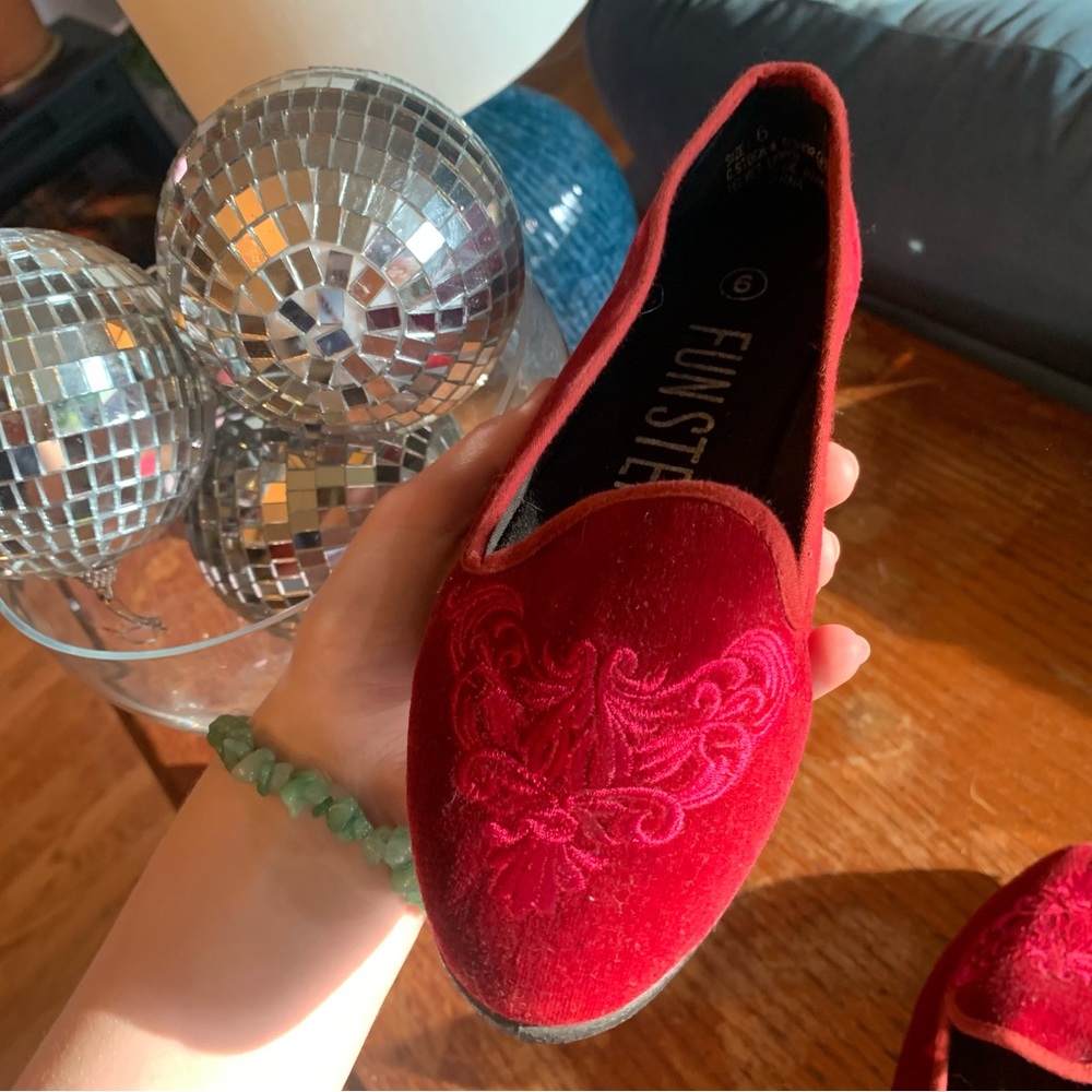 RED VELVET FLATS - Picture 4 of 6